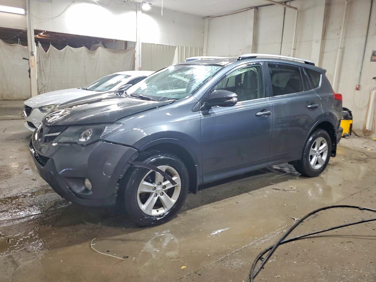 2013 TOYOTA RAV4 Sports — Front 3/4
