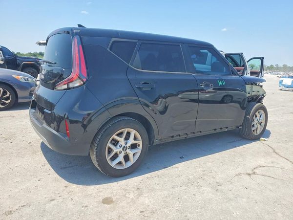 2024 KIA SOUL LX, S