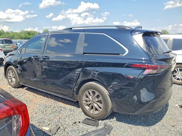 2023 TOYOTA SIENNA
