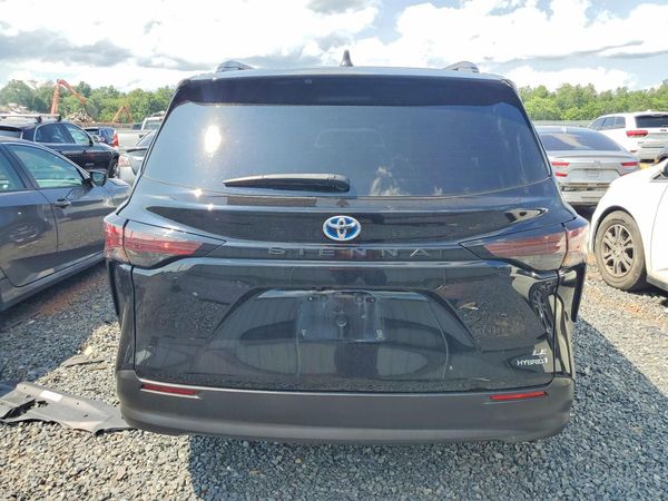 2023 TOYOTA SIENNA