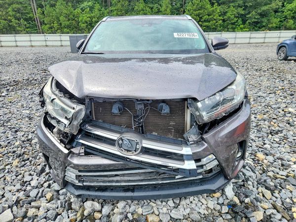 2019 TOYOTA HIGHLANDER Ltd/Ltd Platinum