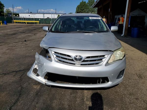 2013 TOYOTA COROLLA