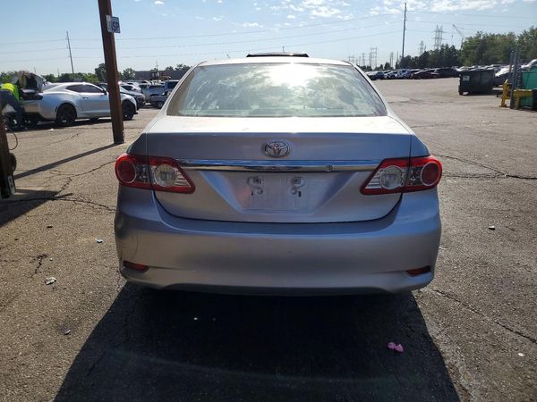 2013 TOYOTA COROLLA