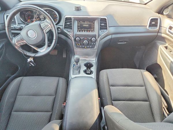 2020 JEEP GRAND CHEROKEE LAREDO 4X2