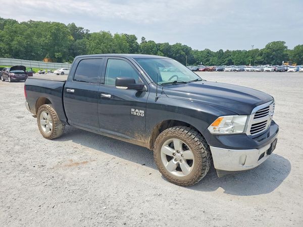 2017 RAM 1500 SLT