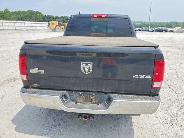 2017 RAM 1500 SLT