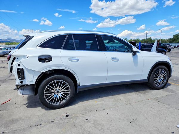 2024 MERCEDES-BENZ GLC
