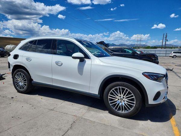 2024 MERCEDES-BENZ GLC
