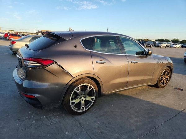 2023 MASERATI LEVANTE