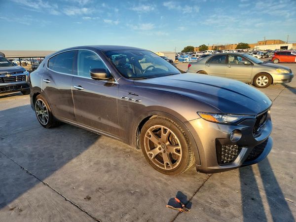 2023 MASERATI LEVANTE