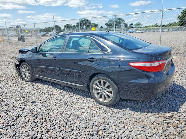 2017 TOYOTA CAMRY