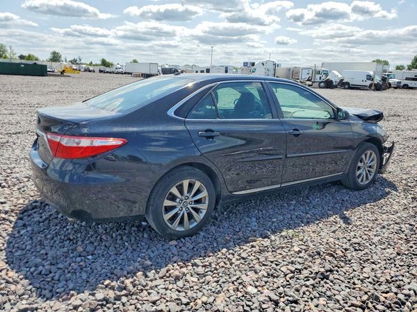 2017 TOYOTA CAMRY