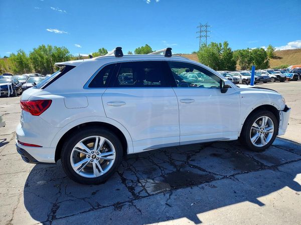 2022 AUDI Q3 S Line quattro Premium