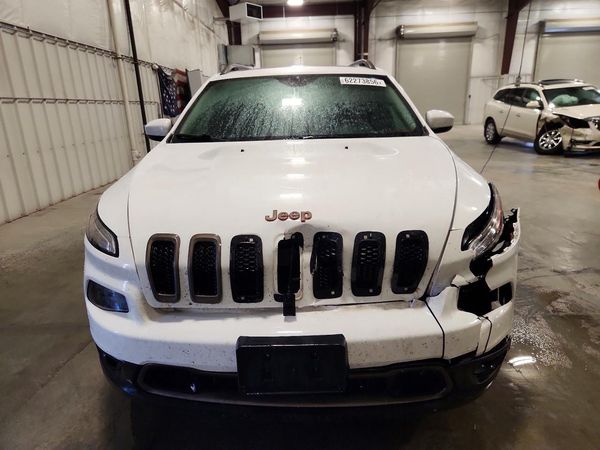 2016 JEEP CHEROKEE LATITUDE 4X4