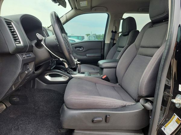 2022 NISSAN FRONTIER Crew Cab