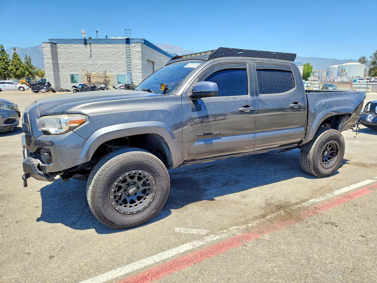 2017 TOYOTA TACOMA