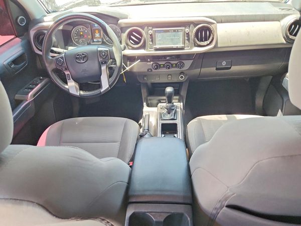2017 TOYOTA TACOMA