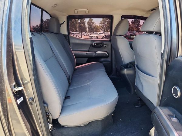 2017 TOYOTA TACOMA