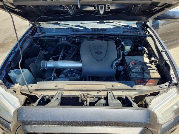 2017 TOYOTA TACOMA