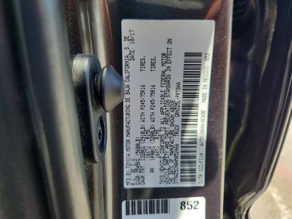 2017 TOYOTA TACOMA