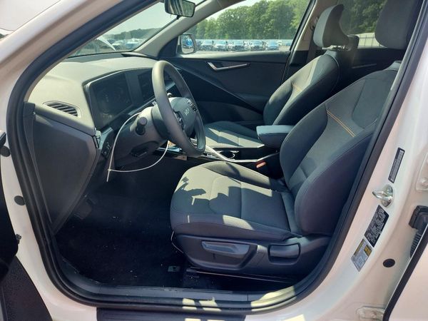 2026 KIA NIRO LX