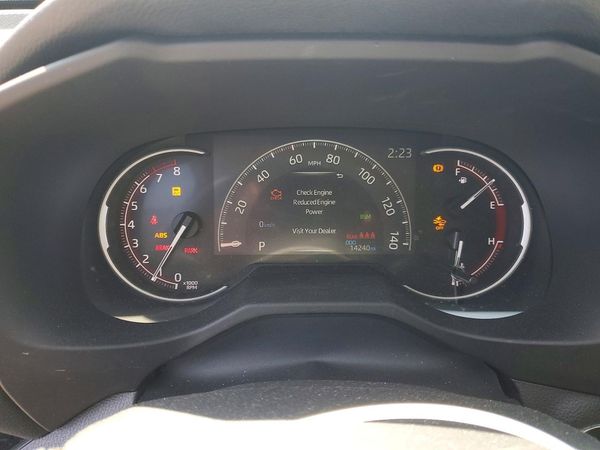2024 TOYOTA RAV4 XLE