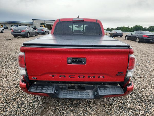 2022 TOYOTA TACOMA SR5