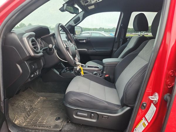 2022 TOYOTA TACOMA SR5