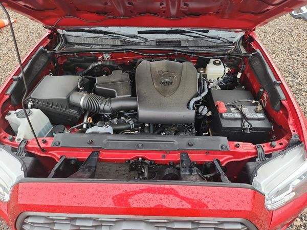 2022 TOYOTA TACOMA SR5