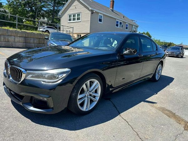 2019 BMW 750
