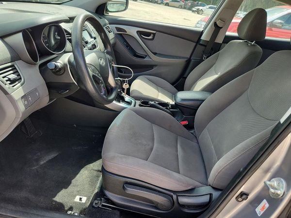 2015 HYUNDAI ELANTRA GLS(Middle)