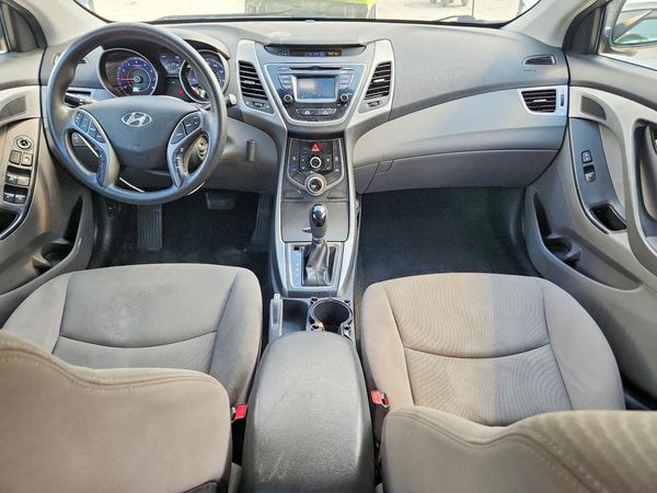 2015 HYUNDAI ELANTRA GLS(Middle)