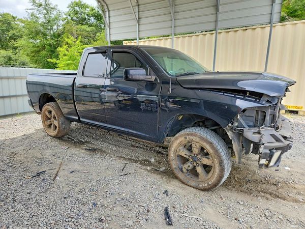 2016 RAM 1500 ST QUAD CAB 4X4