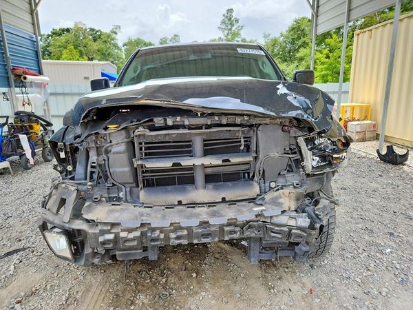 2016 RAM 1500 ST QUAD CAB 4X4