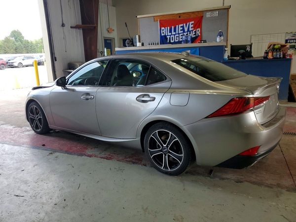 2019 LEXUS IS