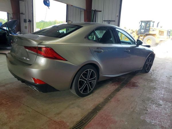 2019 LEXUS IS