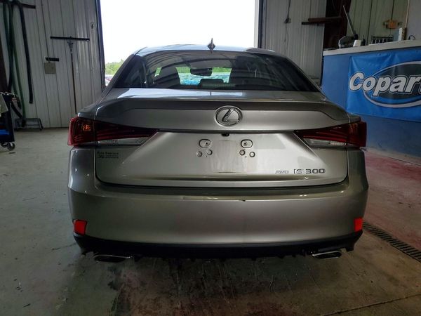 2019 LEXUS IS