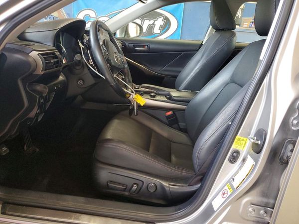 2019 LEXUS IS