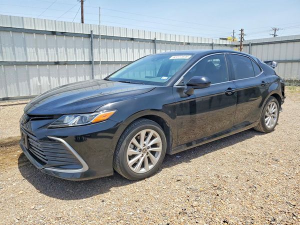 2023 TOYOTA CAMRY