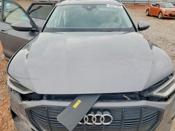 2022 AUDI E-TRON