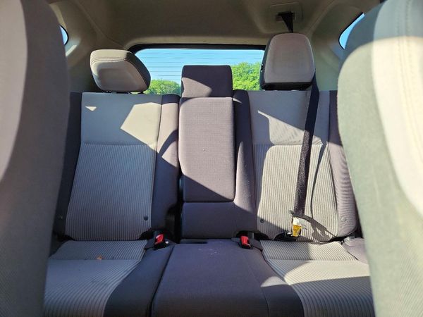 2015 TOYOTA RAV4 XLE (M Grade)