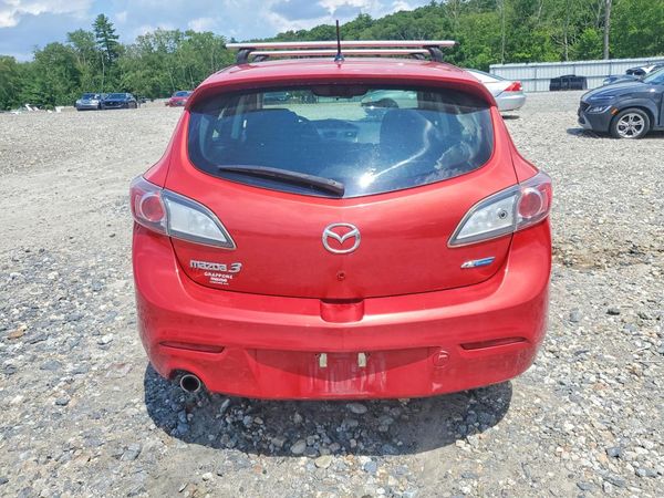 2013 MAZDA 3 Touring/GS