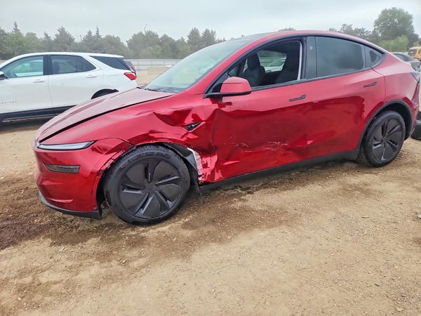 2026 TESLA MODEL Y