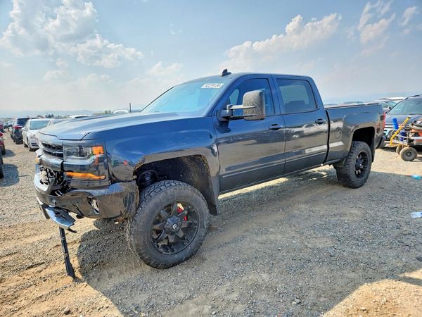 2018 CHEVROLET SILVERADO — DSFA — Front 3/4