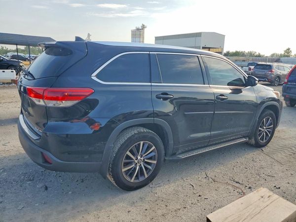 2017 TOYOTA HIGHLANDER SE/XLE