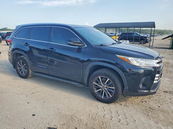 2017 TOYOTA HIGHLANDER SE/XLE