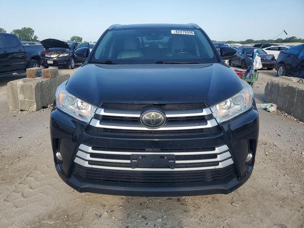 2017 TOYOTA HIGHLANDER SE/XLE