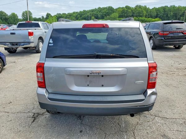 2016 JEEP PATRIOT LATITUDE FWD
