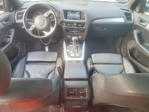 2017 AUDI Q5 quattro Premium Plus