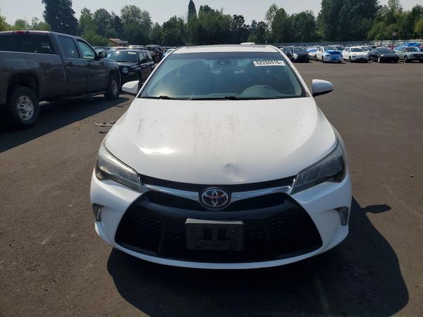 2017 TOYOTA CAMRY XLE/XSE
